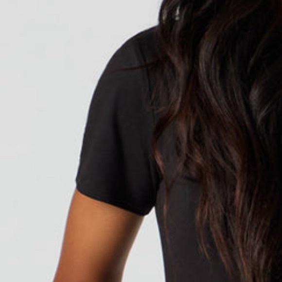 NWT Graphic T-Shirt – Crew Neck – Black - Picture 3 of 6